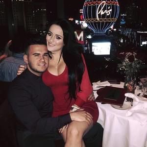 Meet your Posher, Lazaro